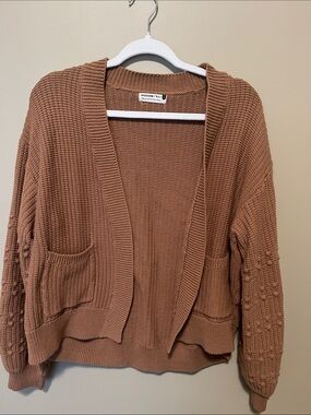 Jackson Rowe Chunky Knit Open Cardigan in Camel